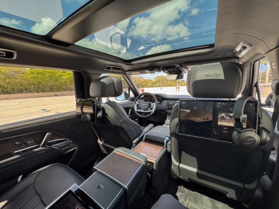 Range Rover Black Car Services Driving Service in Miami Florida