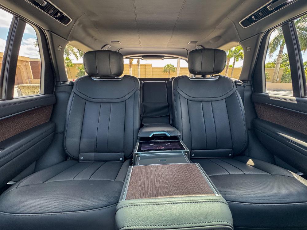 Range Rover (Long Base Autobiography) – photo 4
